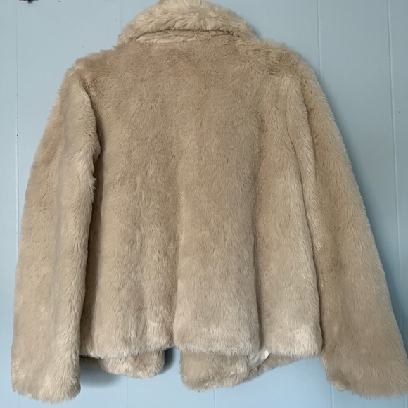 Jackets & Coats Aritzia Sunday Best Teddy Bear Jacket Worn Only Twice